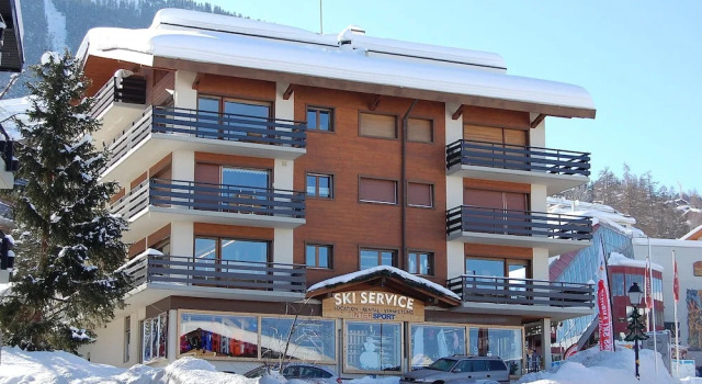 Apartment Bel Alp D3 by Interhome, Prenota Appartamento Hotel a Canton Vallese con parcheggio, Parcheggio