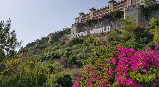 Utopia World