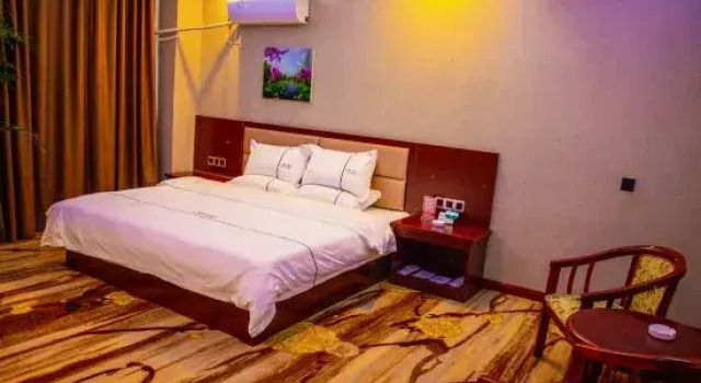 Didu Super Hotel, Prenota Hotel Hotel a Xinjiang con parcheggio, Parcheggio
