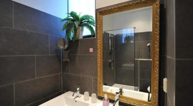 Номер Deluxe B&B The Posthoorn Amsterdam