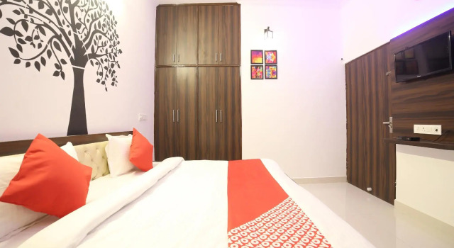 OYO 23109 Hotel Crossroads, Забронировать Отель Отели штата Раджастхана с завтраком, Завтраки