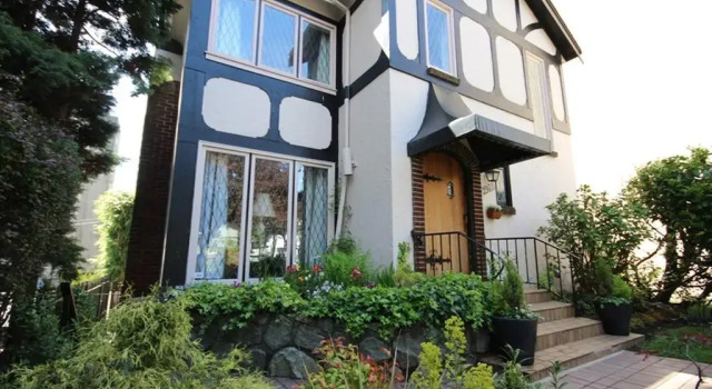 English Bay Inn Bed and Breakfast, Buchen Sie Hotel West End 