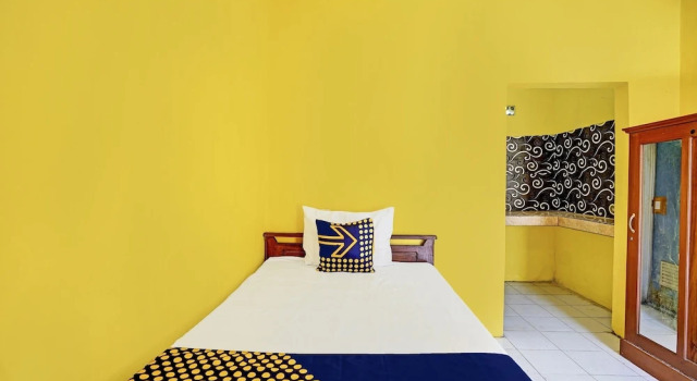 Номер Economy SPOT ON 92372 Rinda Homestay Syariah & Resto