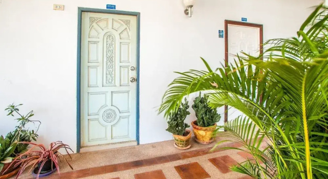 1 Bedroom 716 High Floor Seaview