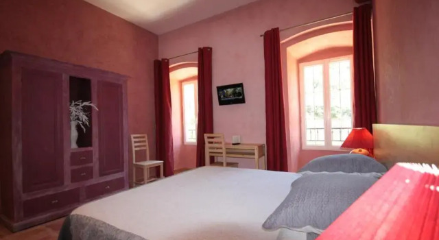 Двухместный номер Standard Logis Hôtel Restaurant Le Domaine de lEau Vive
