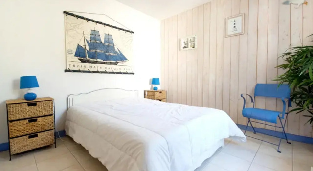 House With 2 Bedrooms in Le Bois-plage-en-ré, With Pool Access, Furnis, Rezerwuj Hotel Hotele w Charente-Maritime z basenem, Basen