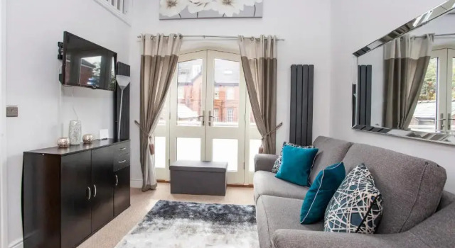 Apartment 4 The Keyes- Stunning & Stylish Apartment With Free Parking, Varaa Huoneisto Asunnot kohteessa Merseyside, Huoneisto