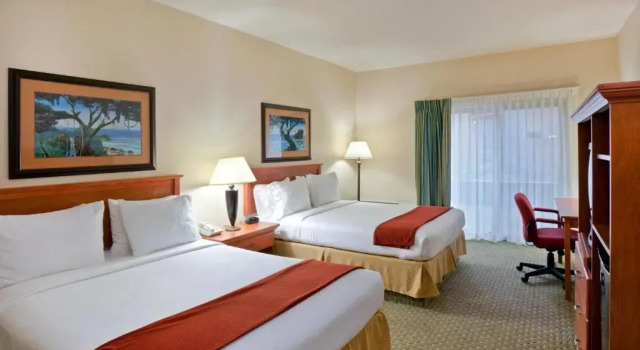 Четырёхместный номер Standard Triple Play Resort Hotel & Suites