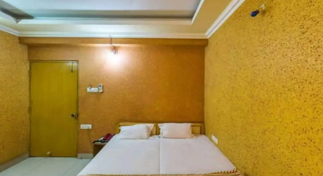 Двухместный номер Standard с балконом Hotel Rajdhani Plaza