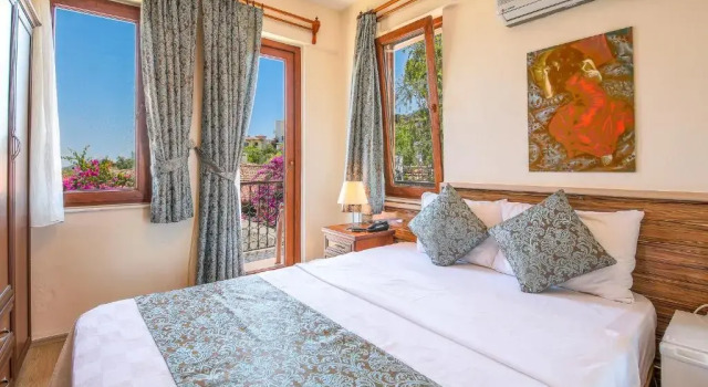 Двухместный номер с видом на сад Amphora Hotel