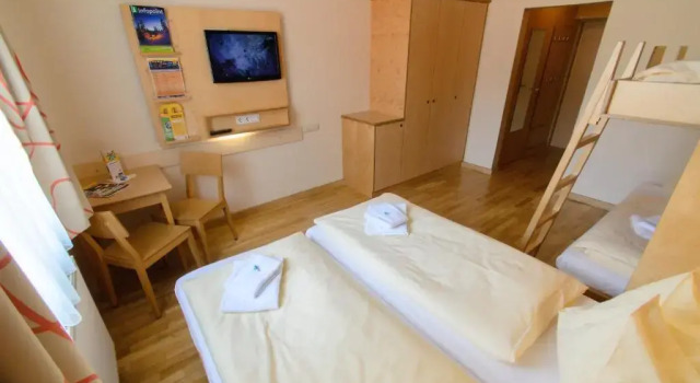 Четырёхместный номер Standard JUFA Hotel Schladming
