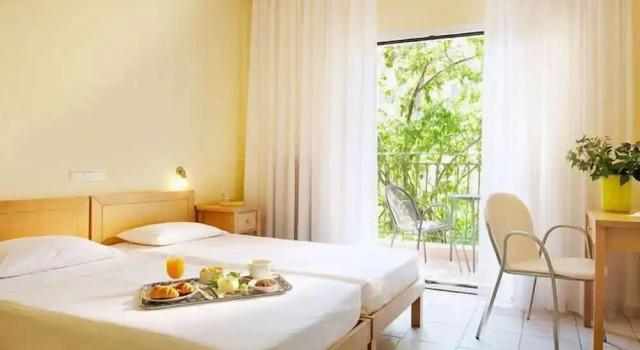 Двухместный номер Standard с балконом Hanioti hotel