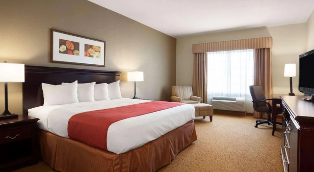 Двухместный номер Standard Country Inn & Suites by Radisson, Oklahoma City - Quail Springs, OK