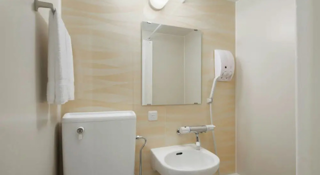 Трёхместный номер Standard Four Points Flex by Sheraton Hakodate Station