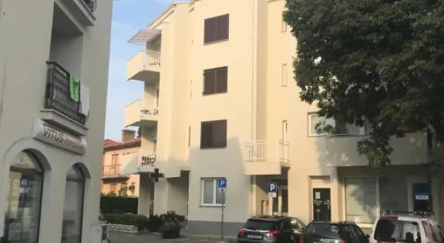 Apartment Franjo, Забронировать Апартаменты/квартира Отели Малинска с парковкой, Парковка