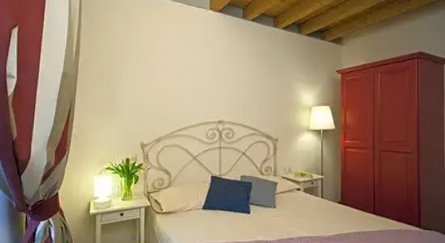 Alla Torre del Barbarossa B&B FORESTERIA, Book Bed and Breakfast Hotels in Como with Breakfast, Breakfasts