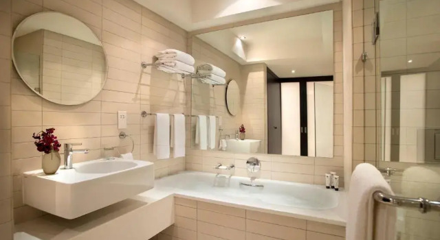 Номер Luxury Labadi Beach Hotel