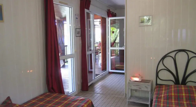 Gites du Bord de Mer, Book Hotel Bouillante Basse-Terre
