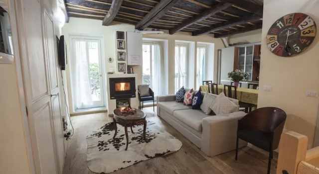 Porta Dipinta House Bergamo Alta, Забронировать Отель Отели Бергамо с парковкой, рядом с Стадион «Атлети Адзурри д’Италия», Парковка