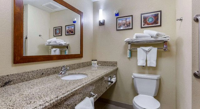 Люкс c 1 комнатой Comfort Suites Hobbs
