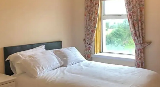 Lóistín Teach Hiudai Beag - Guesthouse Bunbeg, Prenota Hotel Bunbeg 