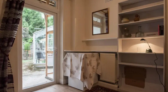 Unique & Beautiful Home for 8 in East Putney