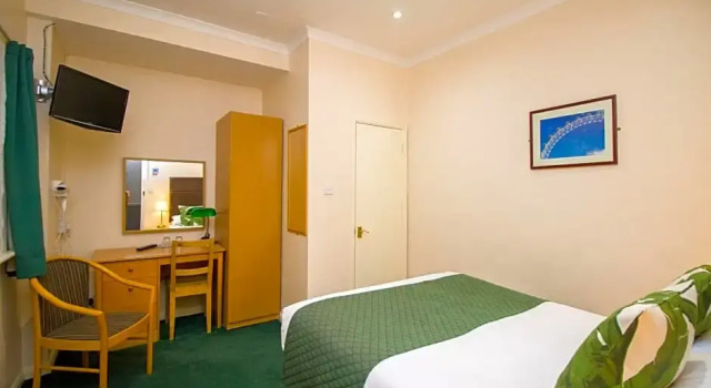 Номер Standard London Town Hotel