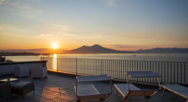 Le Stanze di Sissi - Luxury Suites, Book Bed and Breakfast Hoteller i Napoli med parkering, Parkering