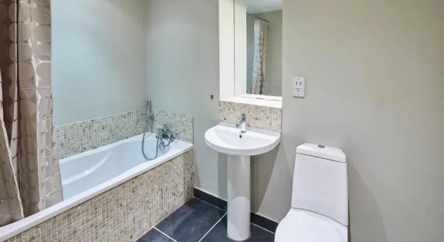 Апартаменты Host Stay Three Bays