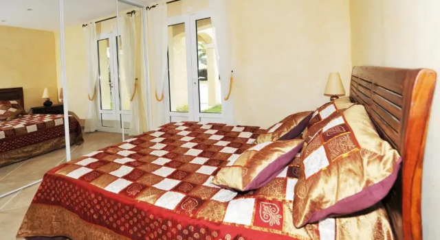 Luxueuse Villa Récente à Saint Raphaël de Plain Pied