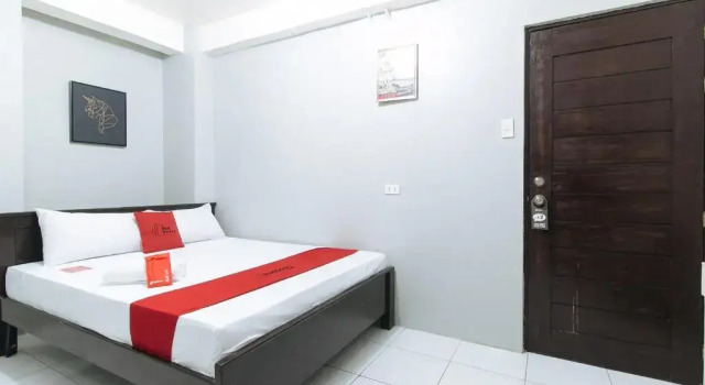 Двухместный номер Standard RedDoorz near Pasay Rotonda
