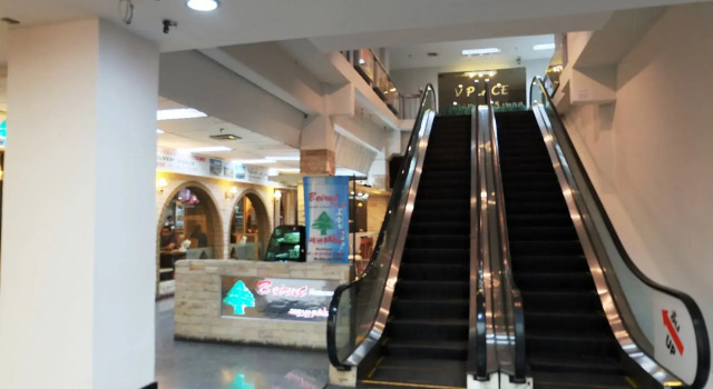 V Place Silom