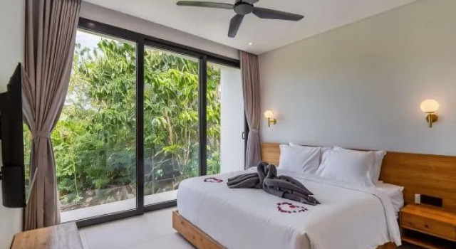 Six Palm 2BR Villa With Rooftop Near Padang Beach