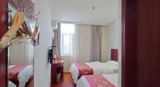 Номер Standard GreenTree Inn Shanghai FTA Waigaoqiao Free Trade Zone North Subway Station Shell Hotel