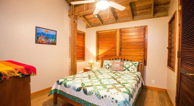 Casa Flores, Book Hotel Roatan Airport 