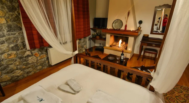 Трёхместный номер Standard с видом на горы Karyatis Resort