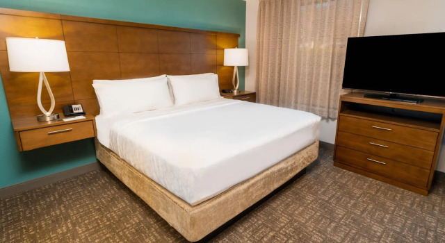 Двухместный люкс Staybridge Suites Coeur dAlene by IHG
