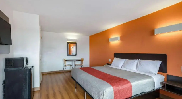 Четырёхместный номер Deluxe Motel 6-Beaumont, TX