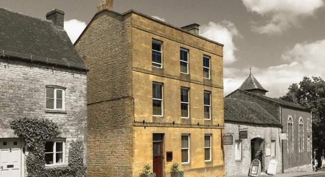 Victoria House Stow