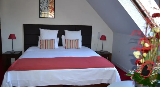 Hotel Reine Mathilde, Забронировать Отель Байе 