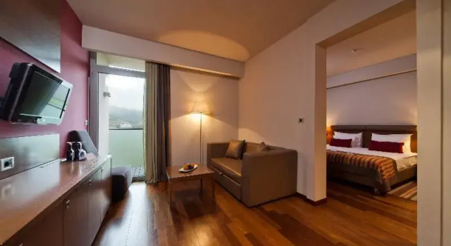 Полулюкс Standard Hotel Kaj