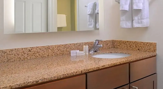 Четырёхместный люкс с 2 комнатами Residence Inn by Marriott San Antonio Airport/Alamo Heights
