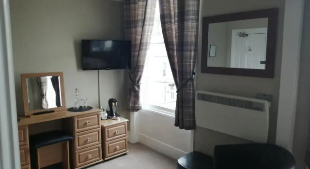 Burleigh Guest House, Забронировать Гостевой дом Гостевые дома Лландидно, рядом с Пирс Лландидно, Гостевой дом