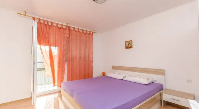 Rooms Mira rooms, Забронировать Апартаменты/квартира Водице Шибенско-Книнская жупания, рядом с Пристань для яхт ACI Водице