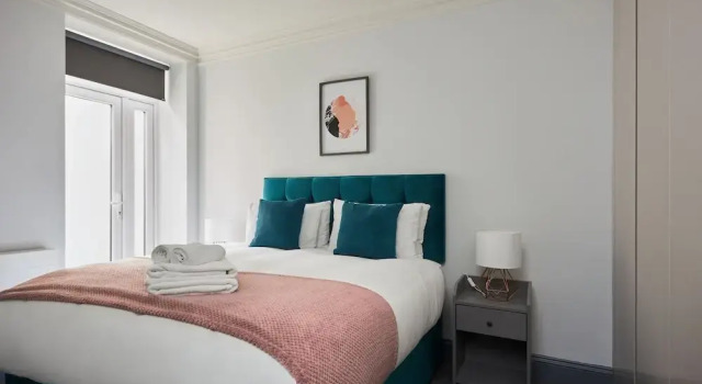 6 Ongar Road By Flying Butler