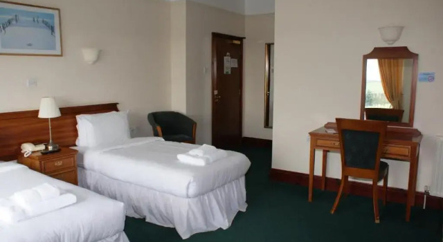 Номер Standard Bowood Park Hotel