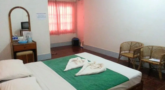 Daovieng 1 Hotel, Rezervovat Hotel Hotely v Pakse s parkováním, Parkování