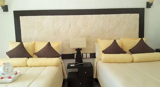 Четырёхместный номер Standard рядом с пляжем Hotel Club Akumal Caribe