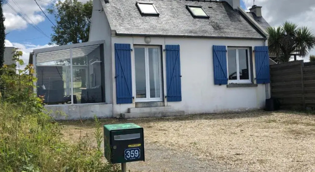Maisonnette a 100 M de la Plage, Забронировать Отель Отели Плугерно с парковкой, Парковка