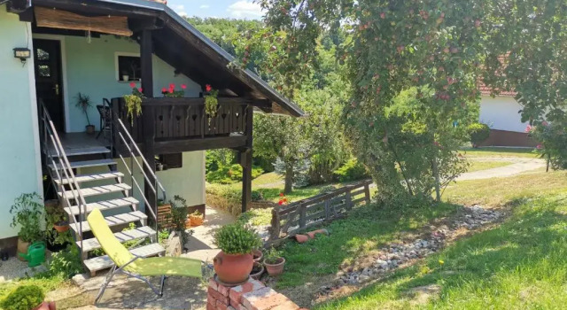 Apartma med vinogradi, Buchen Sie Hostel Hostels in Lendava, Hostel